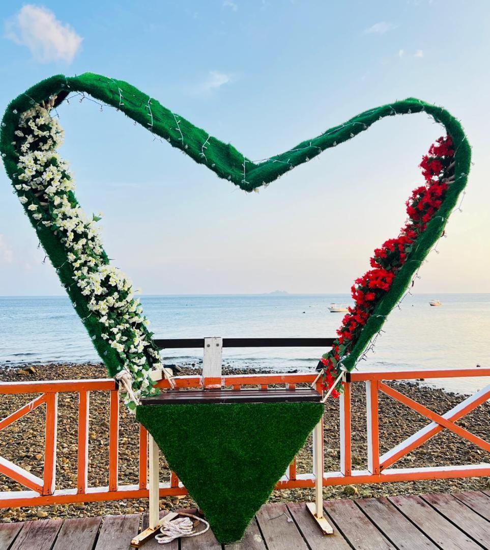 Mukut Coral Chalet Kampong Mukut المظهر الخارجي الصورة