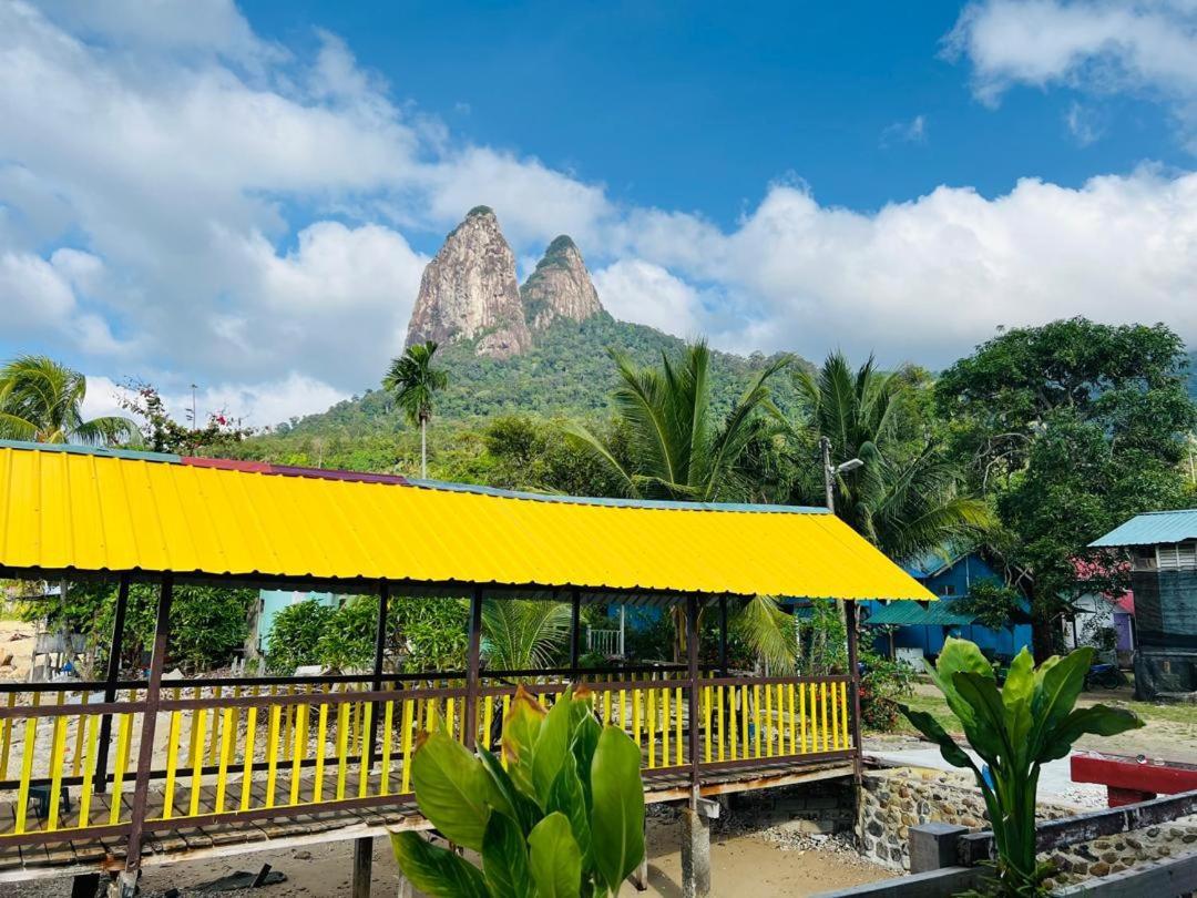 Mukut Coral Chalet Kampong Mukut المظهر الخارجي الصورة