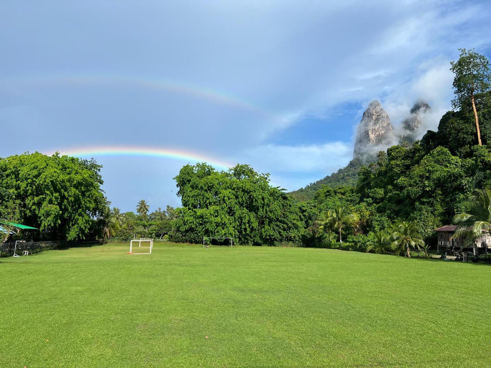 Mukut Coral Chalet Kampong Mukut المظهر الخارجي الصورة